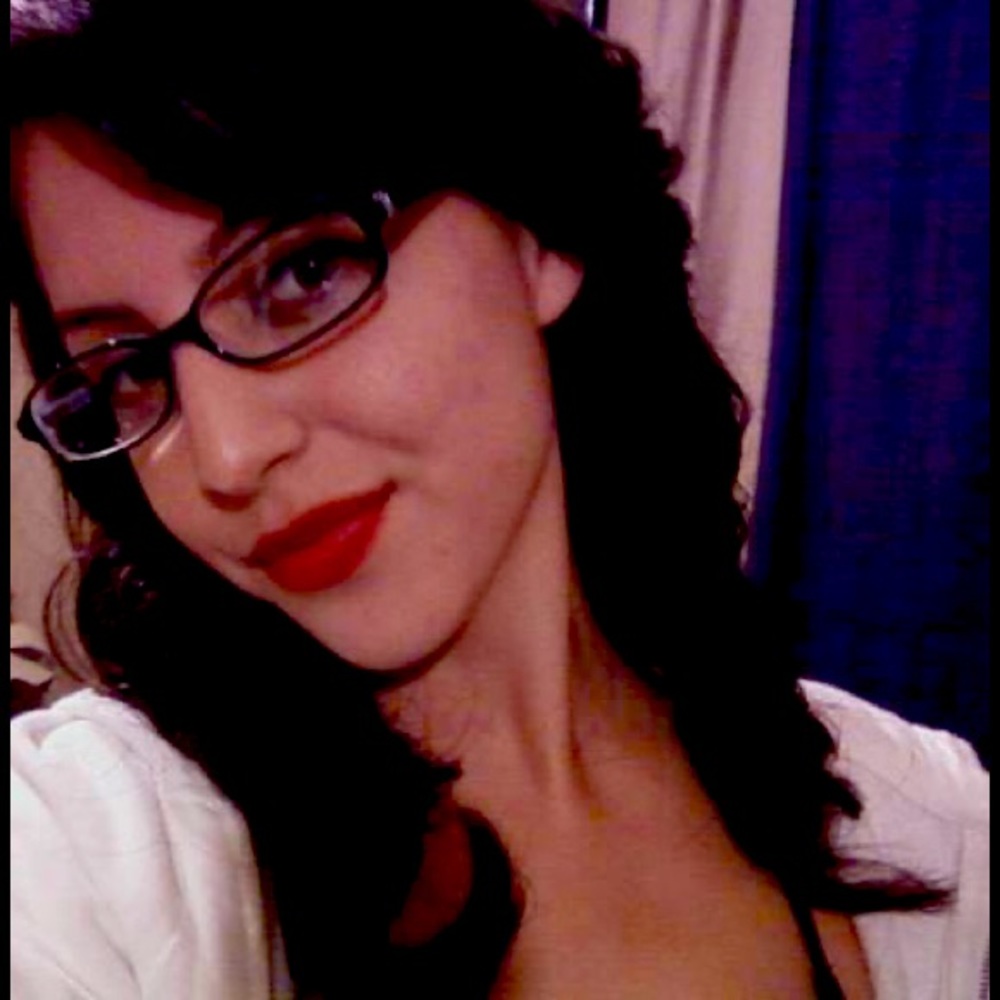 Meet your Posher, Daniela